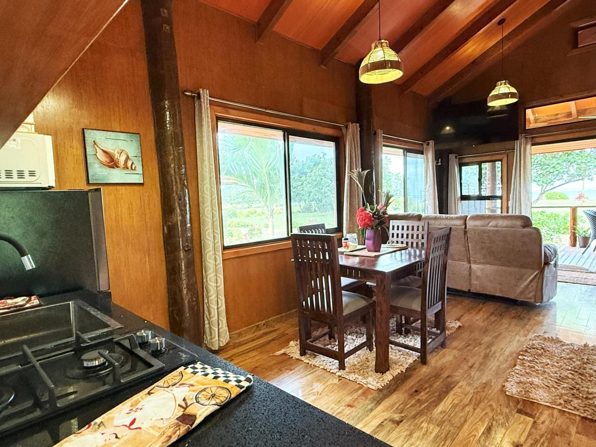 Sigasiga Sands Boutique Bungalows Savusavu Oda fotoğraf