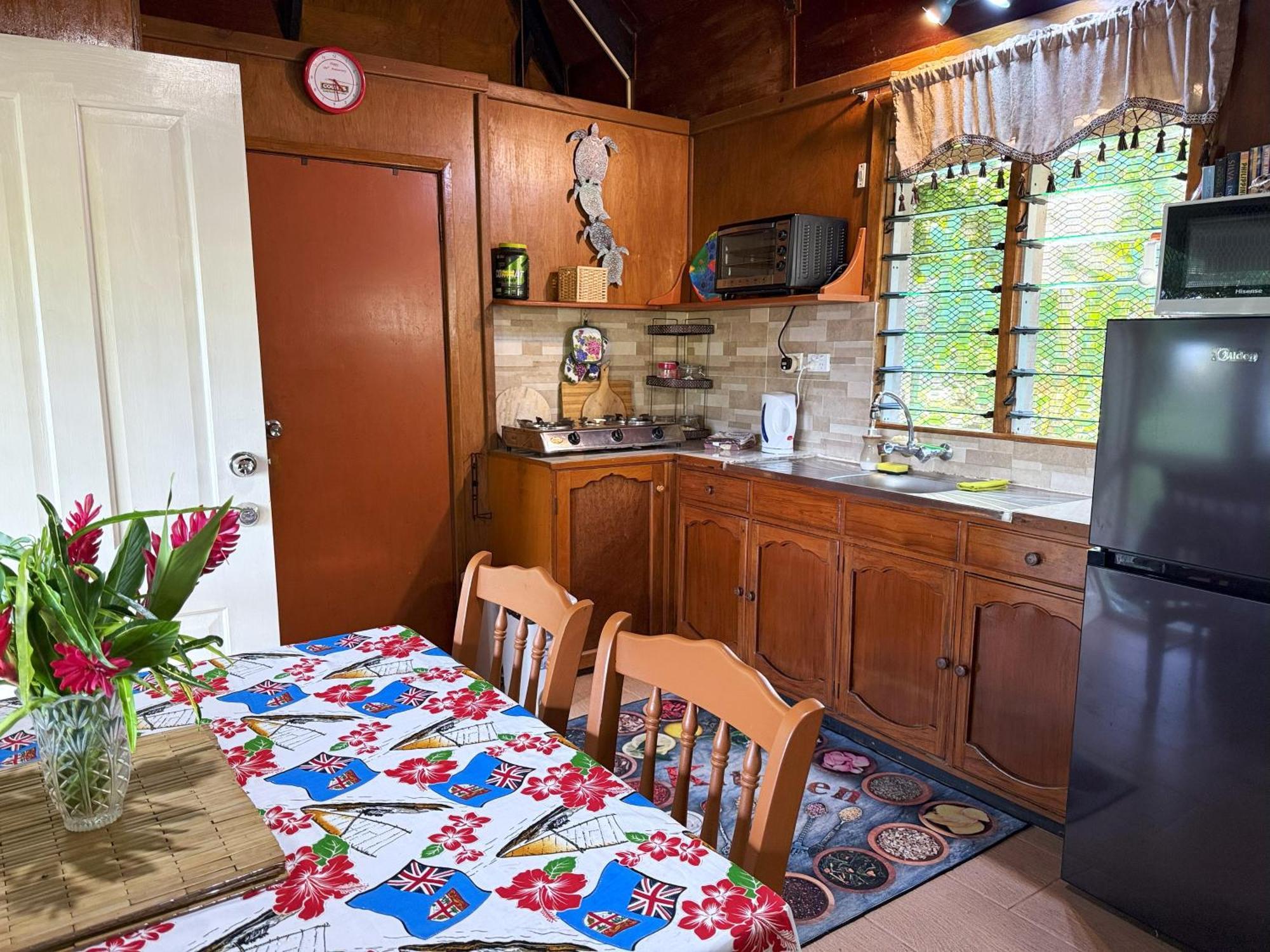Sigasiga Sands Boutique Bungalows Savusavu Oda fotoğraf